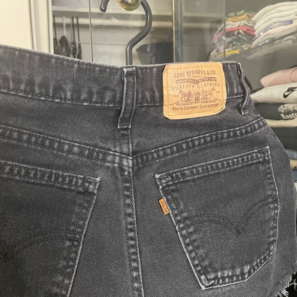 Levi’s Mini Short - Picture 2 of 2